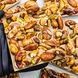 Білий шоколад Honest, з карамелізованими горіхами, 80 грам 1003 фото 1